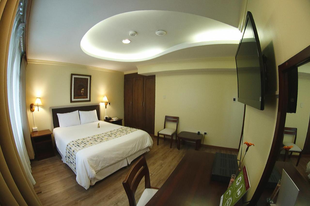 Hotel Republica Quito Esterno foto